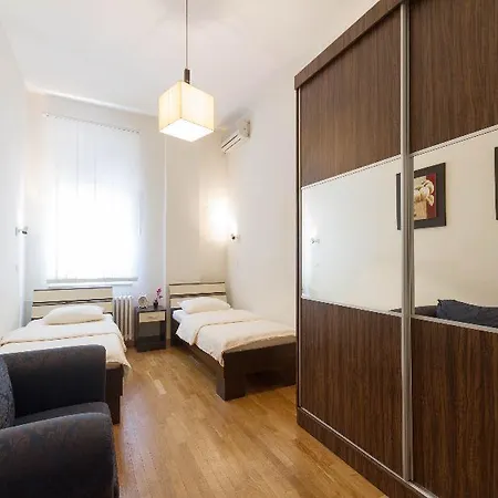 Appartement 2 Bedroom Square *