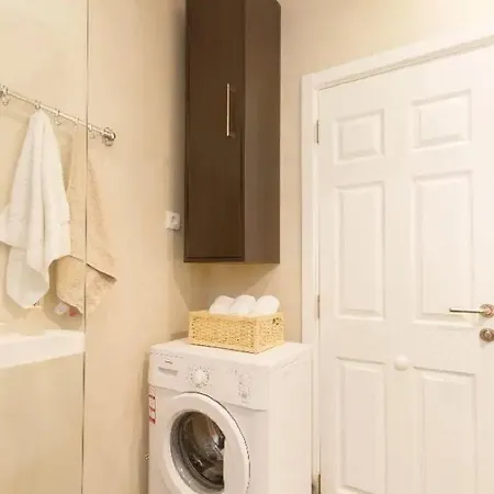 Appartement 2 Bedroom Square